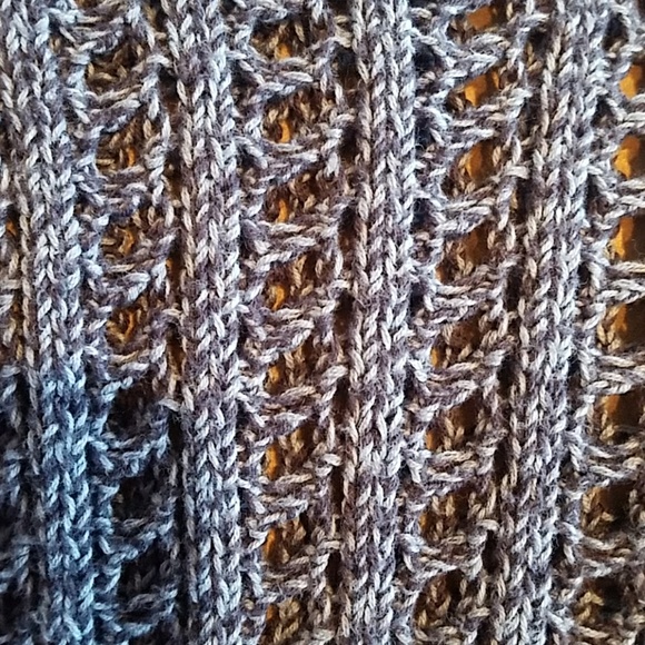 ● American eagle sheer sweater ● - Picture 6 of 6